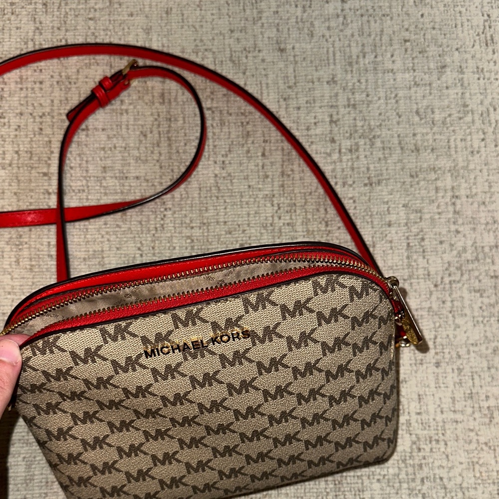 Michael Kors Tan and Red Crossbody Bag - Picture 2 of 8